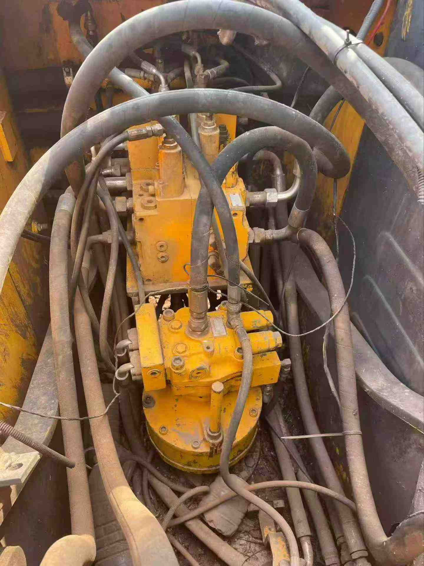 Buy Hyundai R150-7 Used Excavator / 6