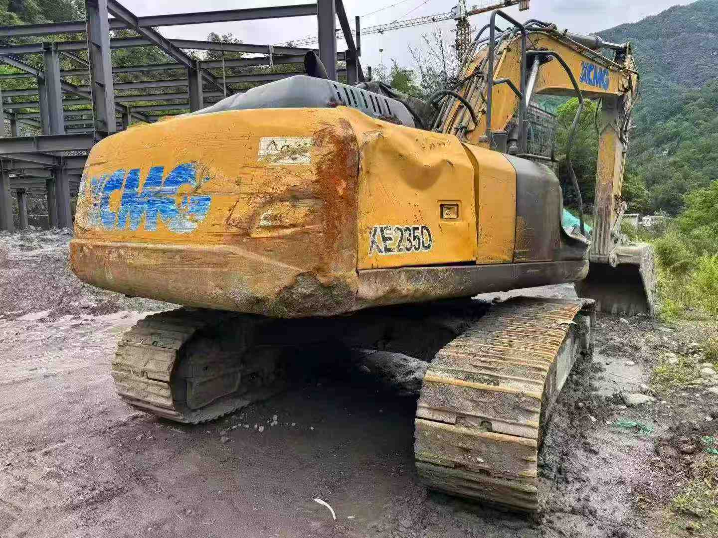 Buy XCMG XE215 Used Excavator / 2