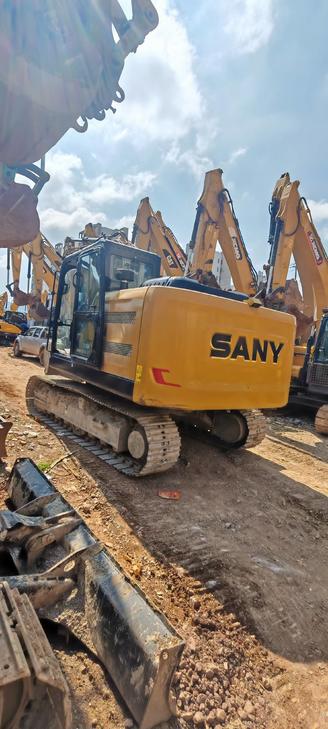 Buy Sany SY135 Used Excavator / 1