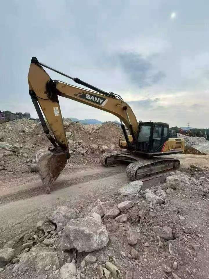 Buy Sany SY245H Used Excavator / 3
