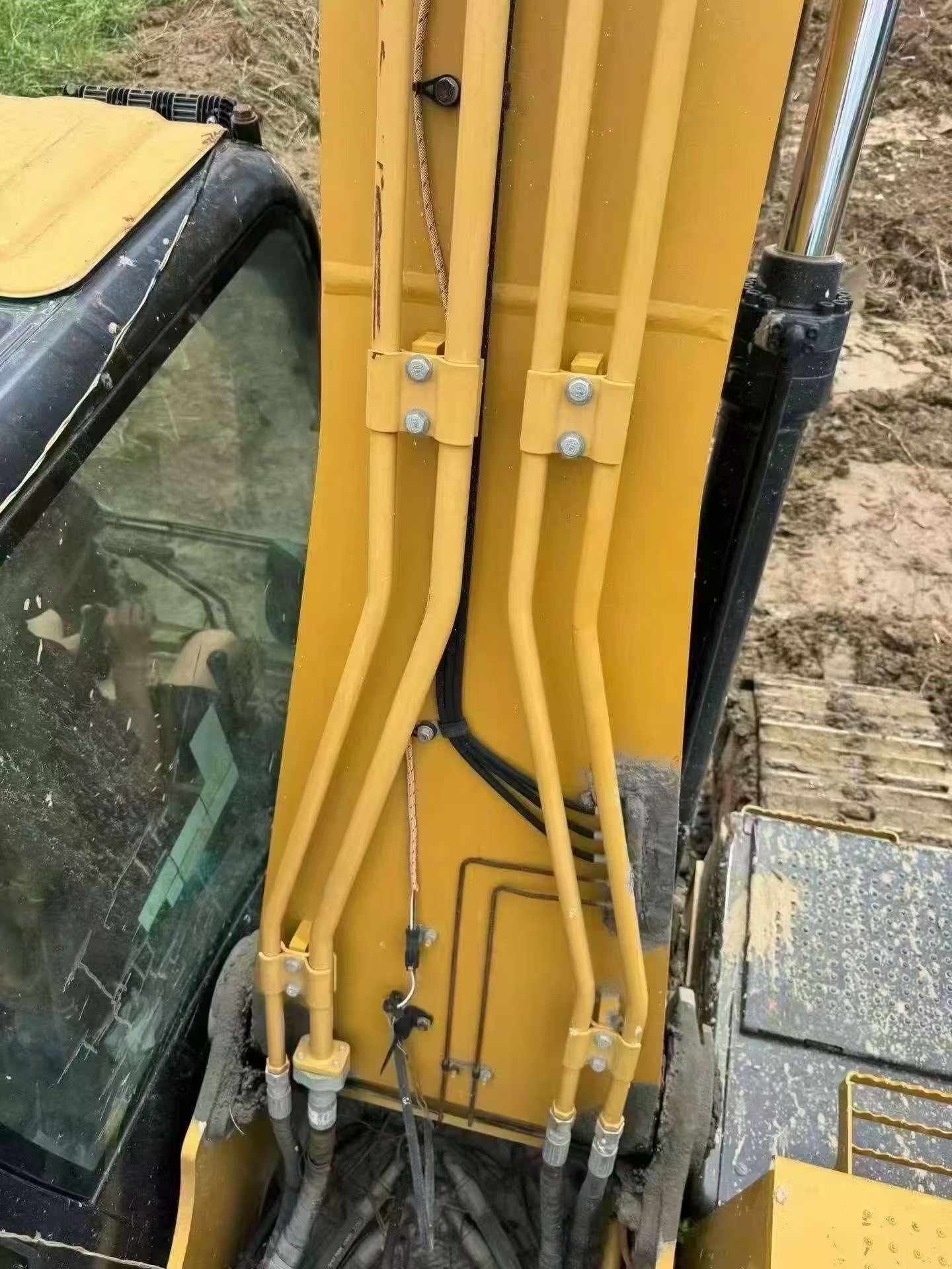 Buy Caterpillar 320A Used Excavator / 6