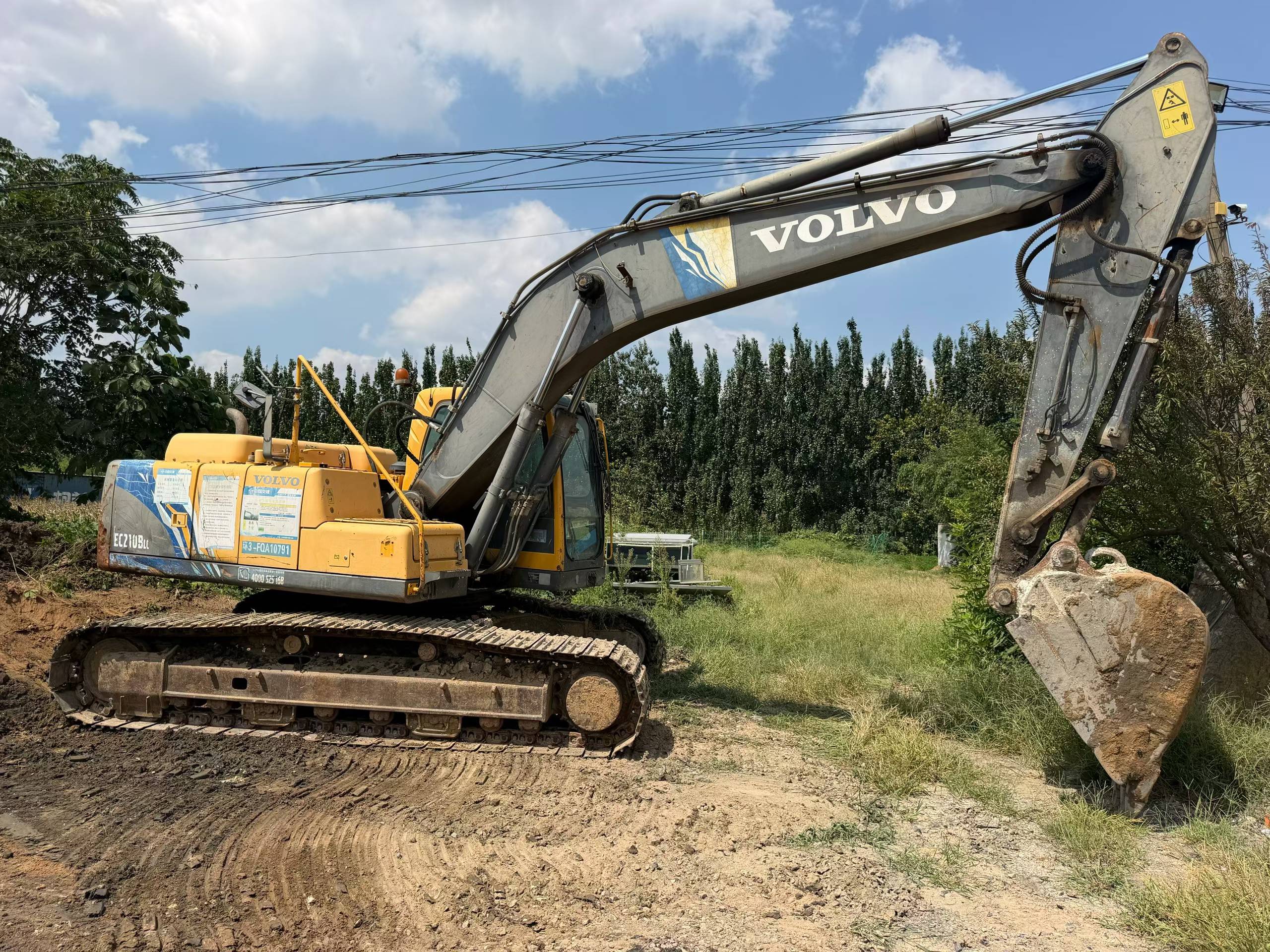 Buy Volvo EC210B Used Excavator / 8