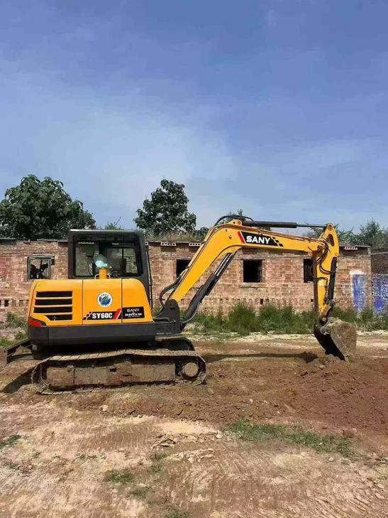 Buy Sany SY60 Used Excavator / 1
