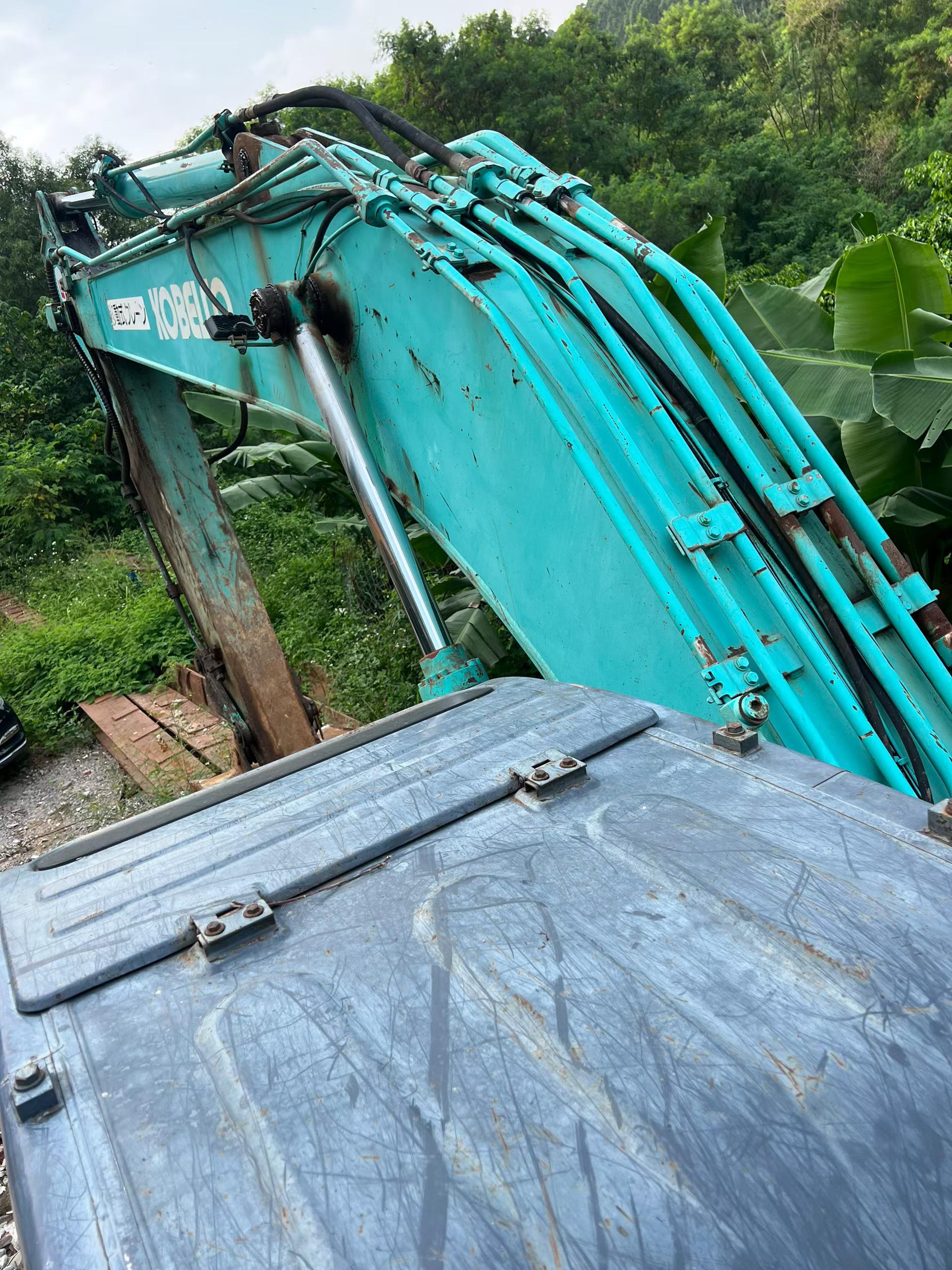 Buy Kobelco SK200-2 Used Excavator / 3