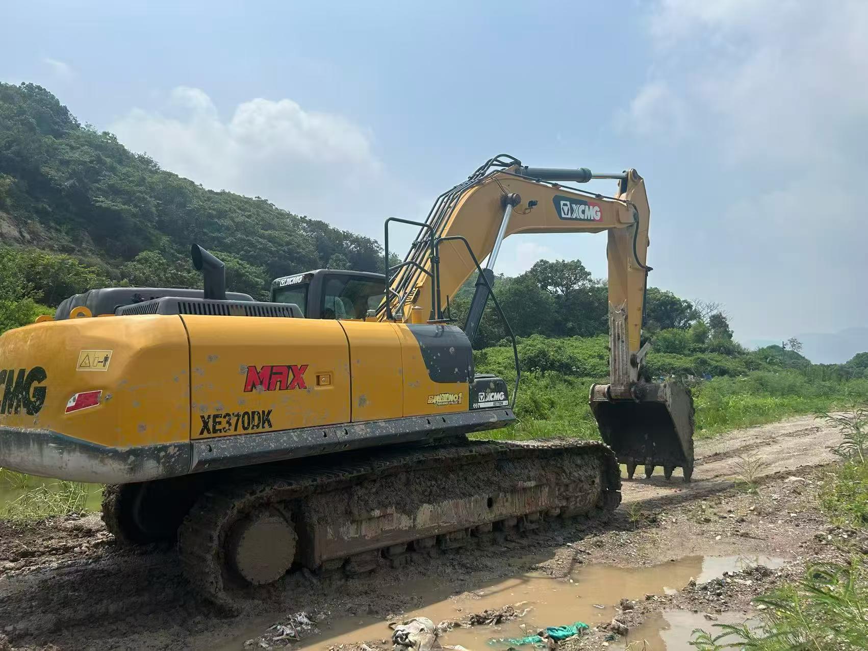 Buy XCMG XE370 Used Excavator / 5