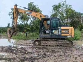 Buy Sany SY135 Used Excavator / 3 Buy Sany SY135 Used Excavator / 3