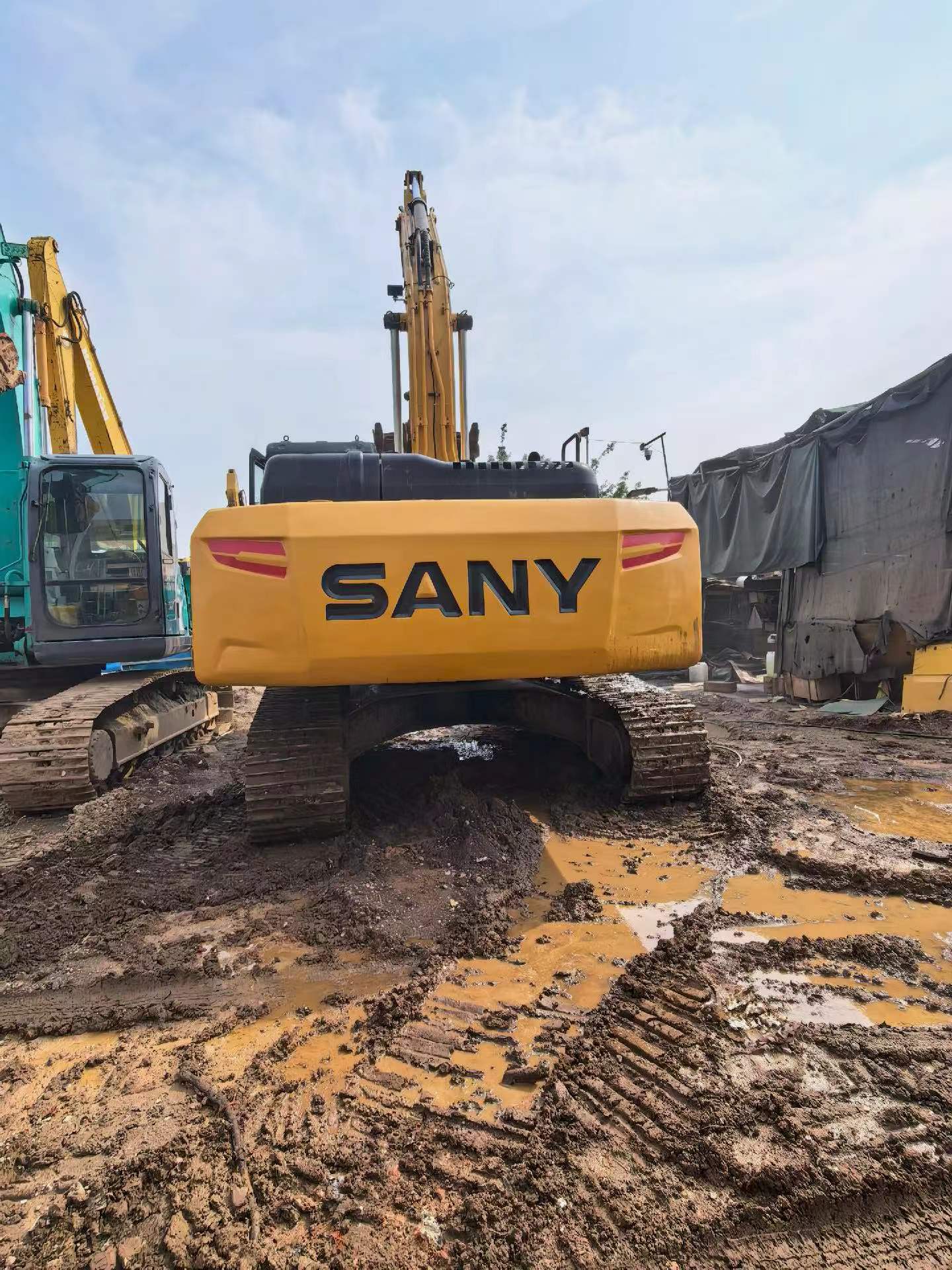Buy Sany SY245H Used Excavator / 3