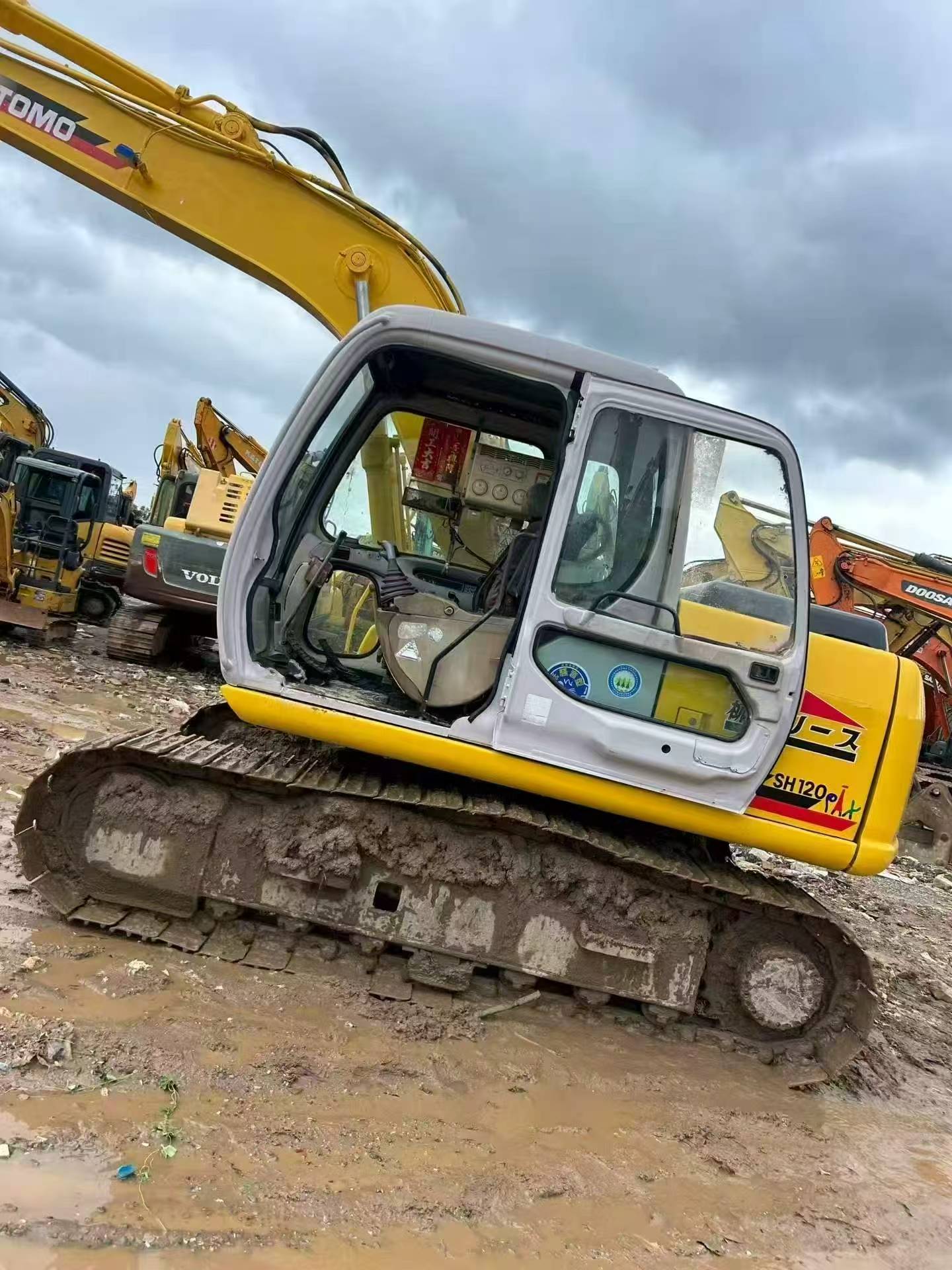 Buy Sumitomo SH120-3 Used Excavator / 6
