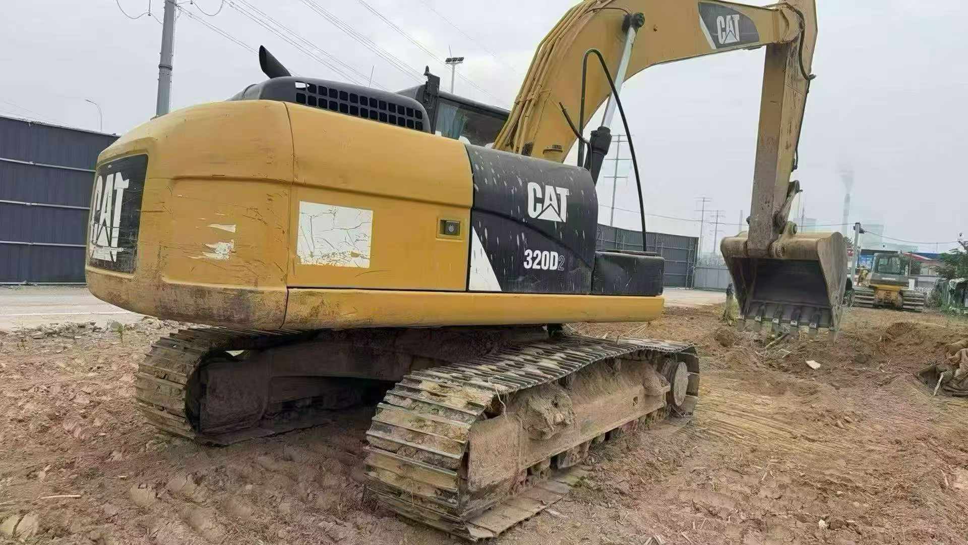 Buy Caterpillar 320D Used Excavator / 2