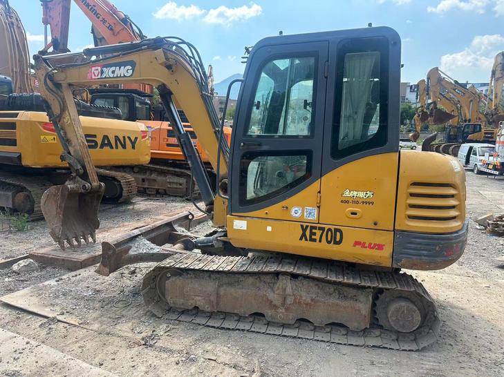 Buy XCMG LW60G Used Excavator / 1