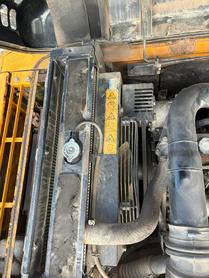 Buy Kato HD820R Used Excavator / 7 Buy Kato HD820R Used Excavator / 7