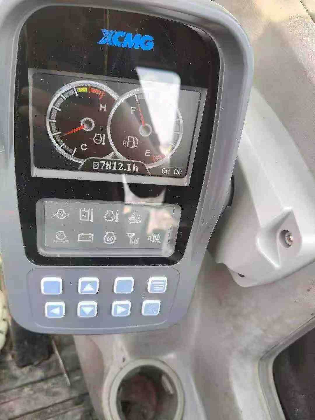 Buy XCMG LW60G Used Excavator / 8
