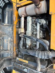 Buy Kato HD820R Used Excavator / 4 Buy Kato HD820R Used Excavator / 4