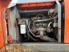 Buy Hitachi EX200-3 Used Excavator / 8 Buy Hitachi EX200-3 Used Excavator / 8