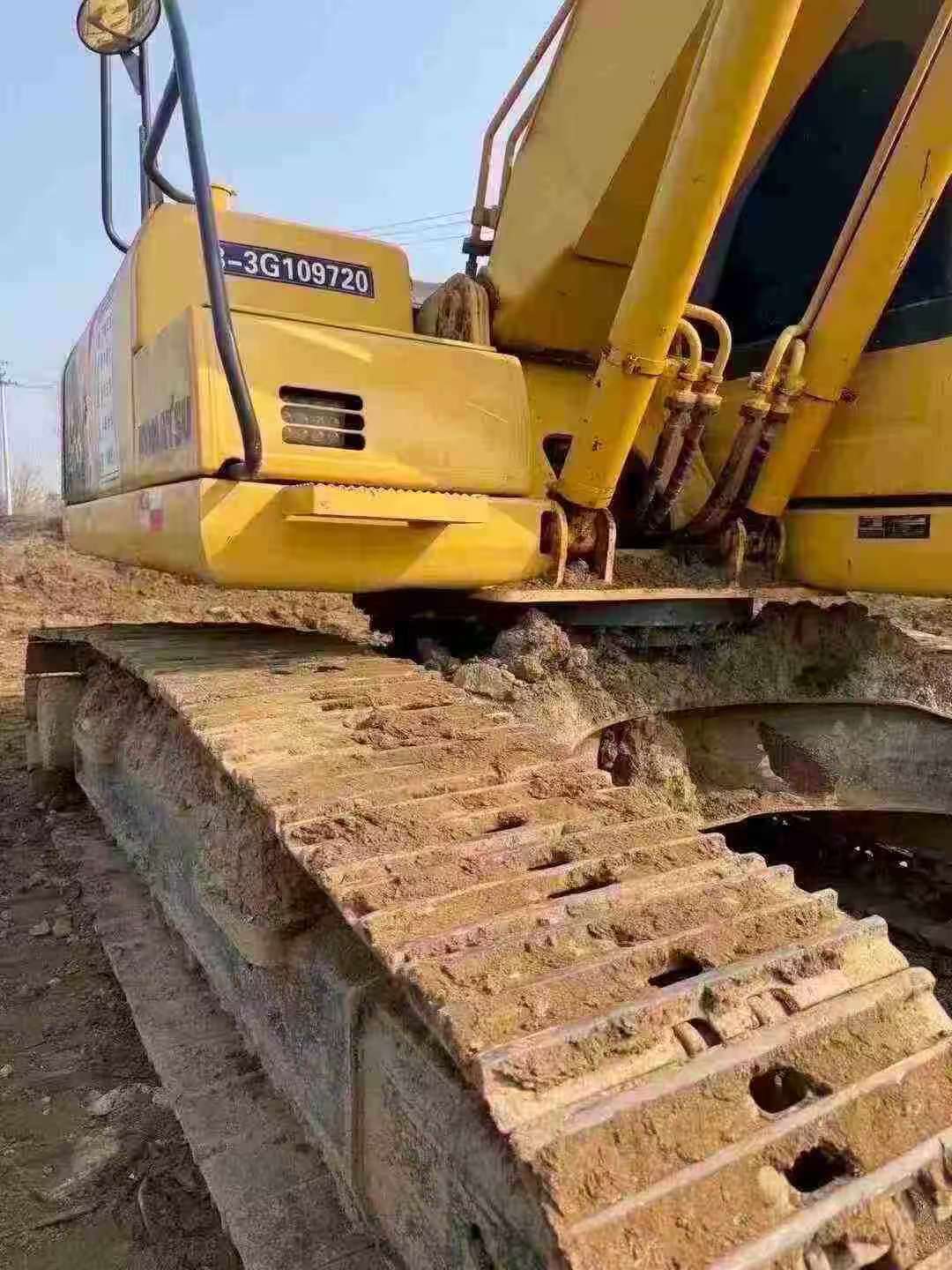Buy Komatsu PC200 Used Excavator / 8