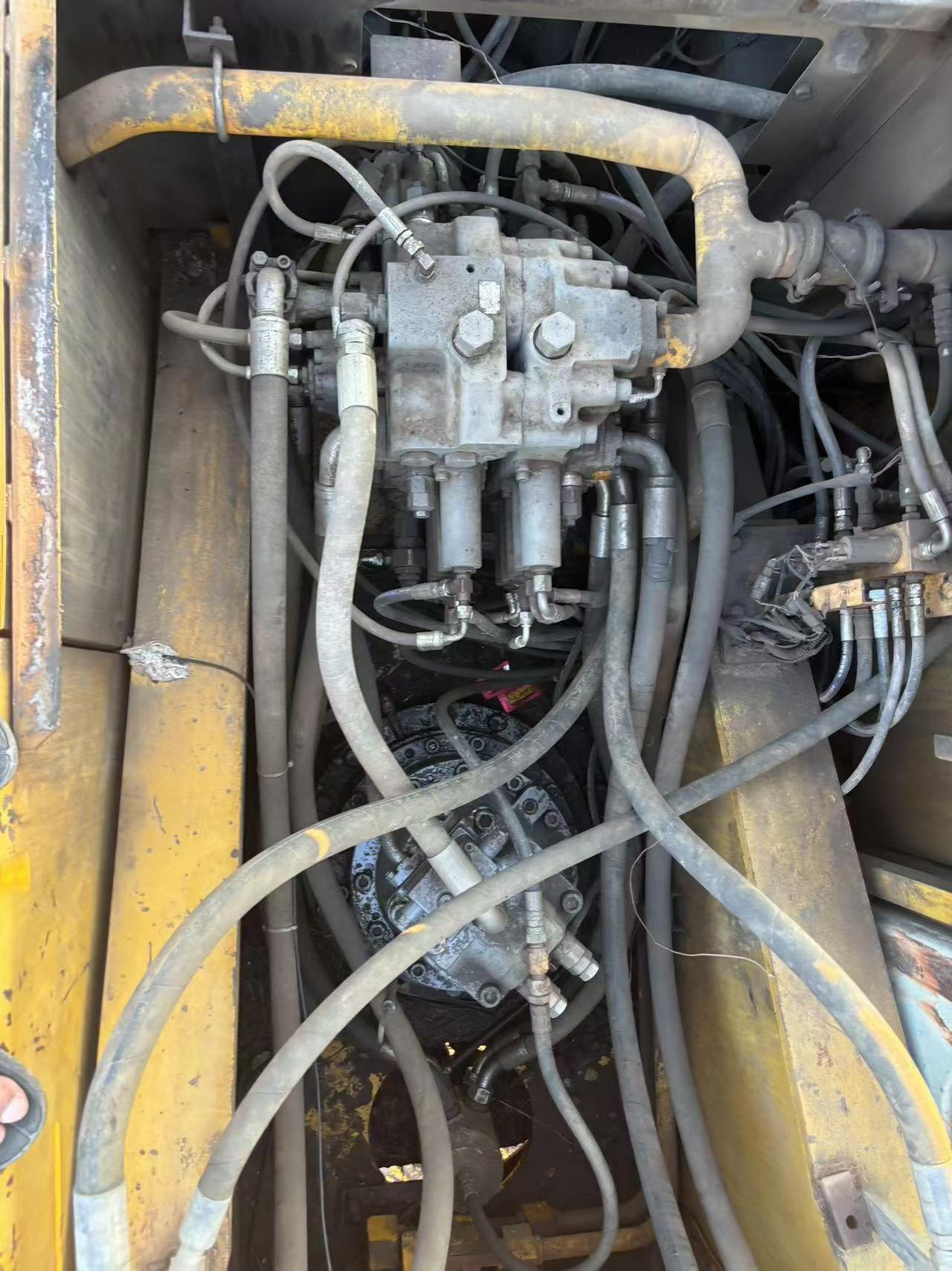 Buy Kato HD1430-7 Used Excavator / 4