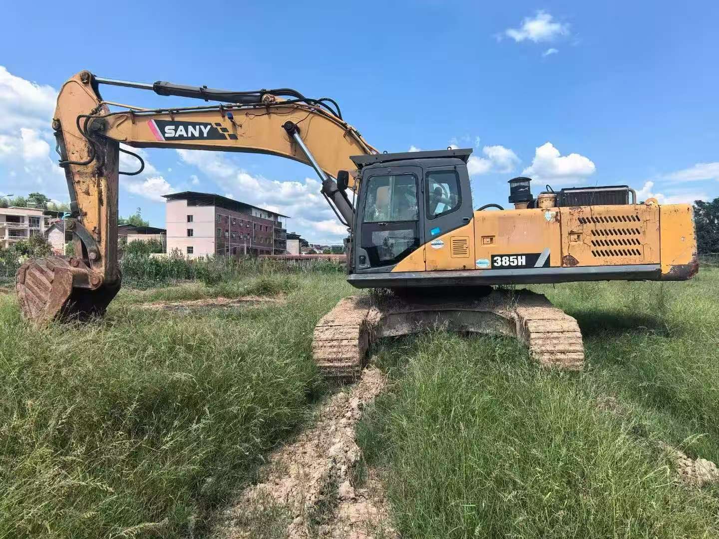 Buy Sany SY385C Used Excavator / 2