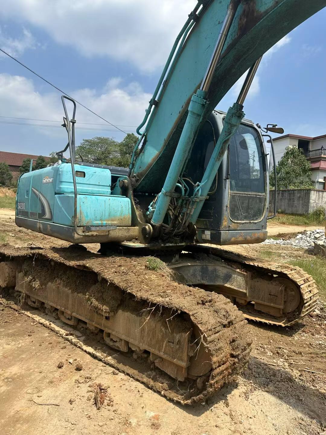 Buy Kobelco SK200 Used Excavator / 3