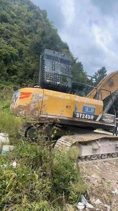 Buy Sany SY245H Used Excavator / 1
