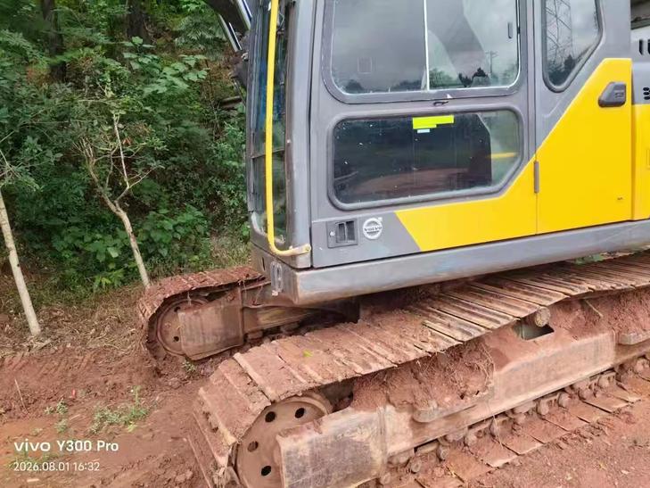 Buy Volvo L120E Used Excavator / 1