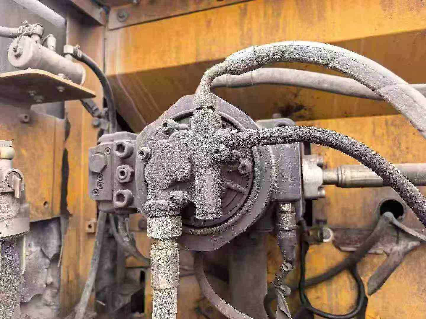 Buy Sany SY245H Used Excavator / 6