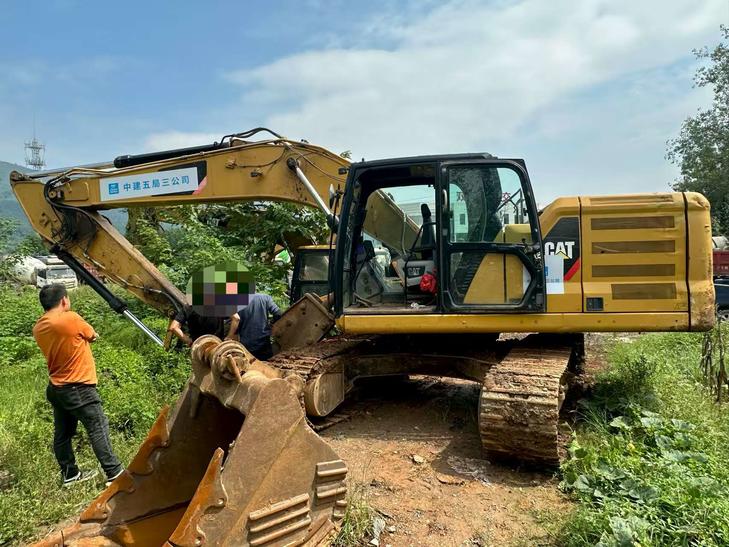 Buy Caterpillar 320A Used Excavator / 1