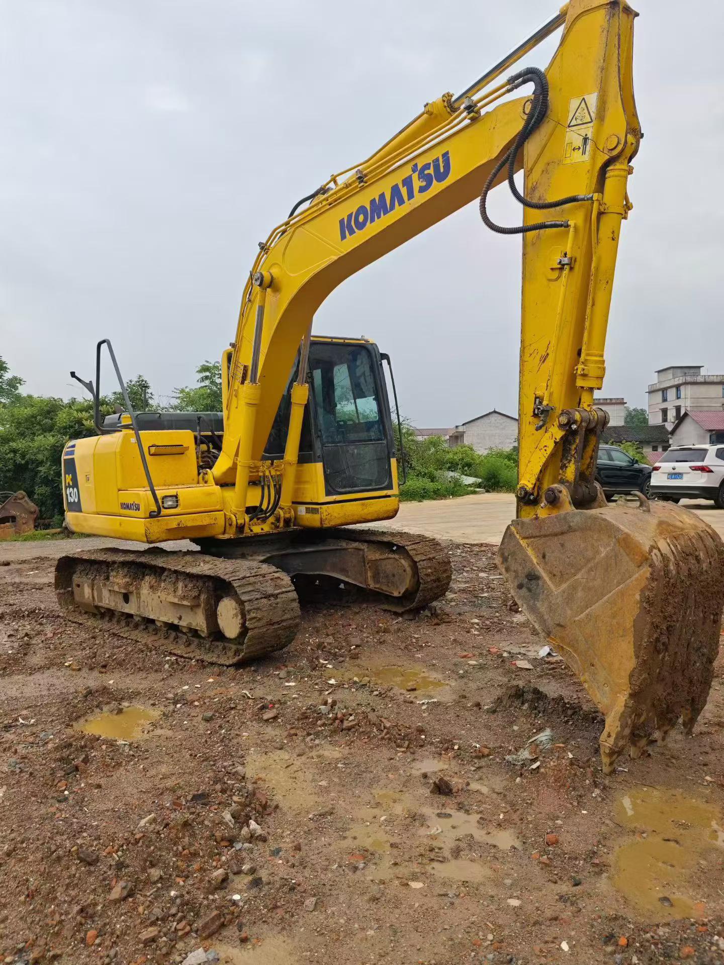 Buy Komatsu PC110-7 Used Excavator / 3