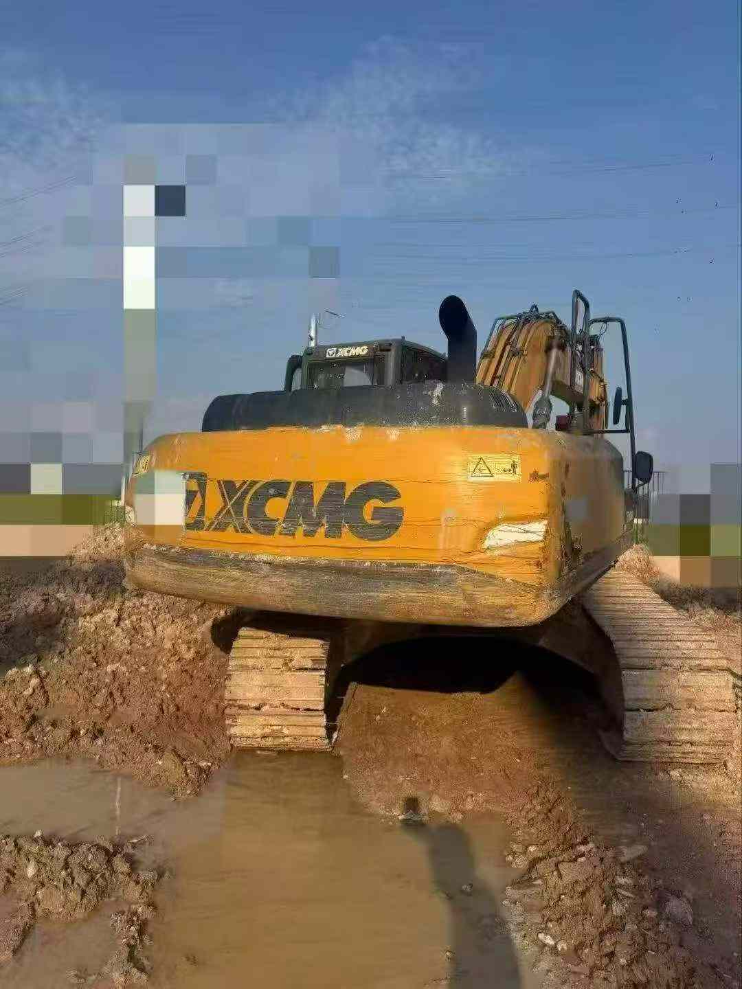 Buy XCMG XE200 Used Excavator / 3