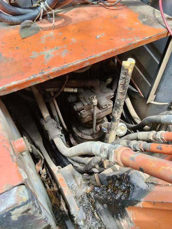 Buy Hitachi EX120-6 Used Excavator / 1