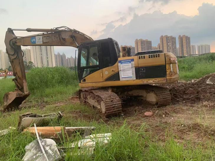 Buy Caterpillar 320D Used Excavator / 1