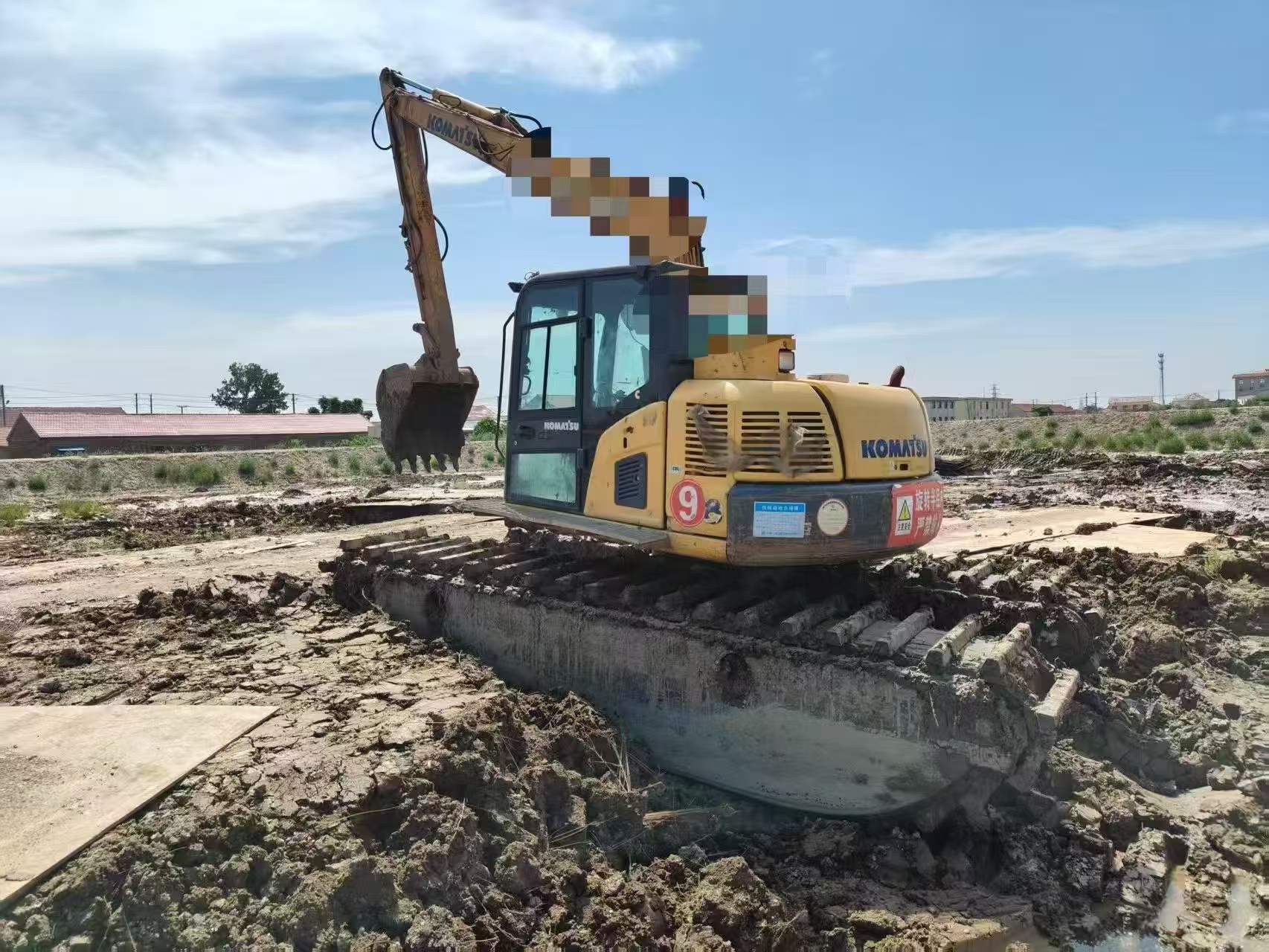 Buy Komatsu PC60-8 Used Excavator / 4