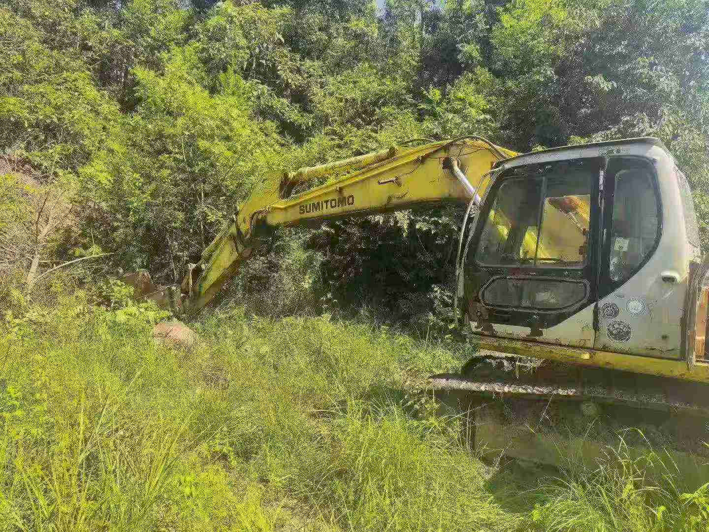 Buy Sumitomo SH200A3 Used Excavator / 2
