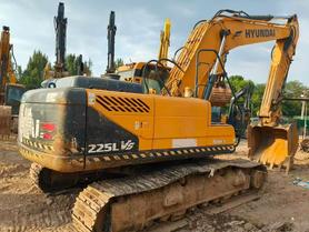 Buy Hyundai R225-7 Used Excavator / 2 Buy Hyundai R225-7 Used Excavator / 2