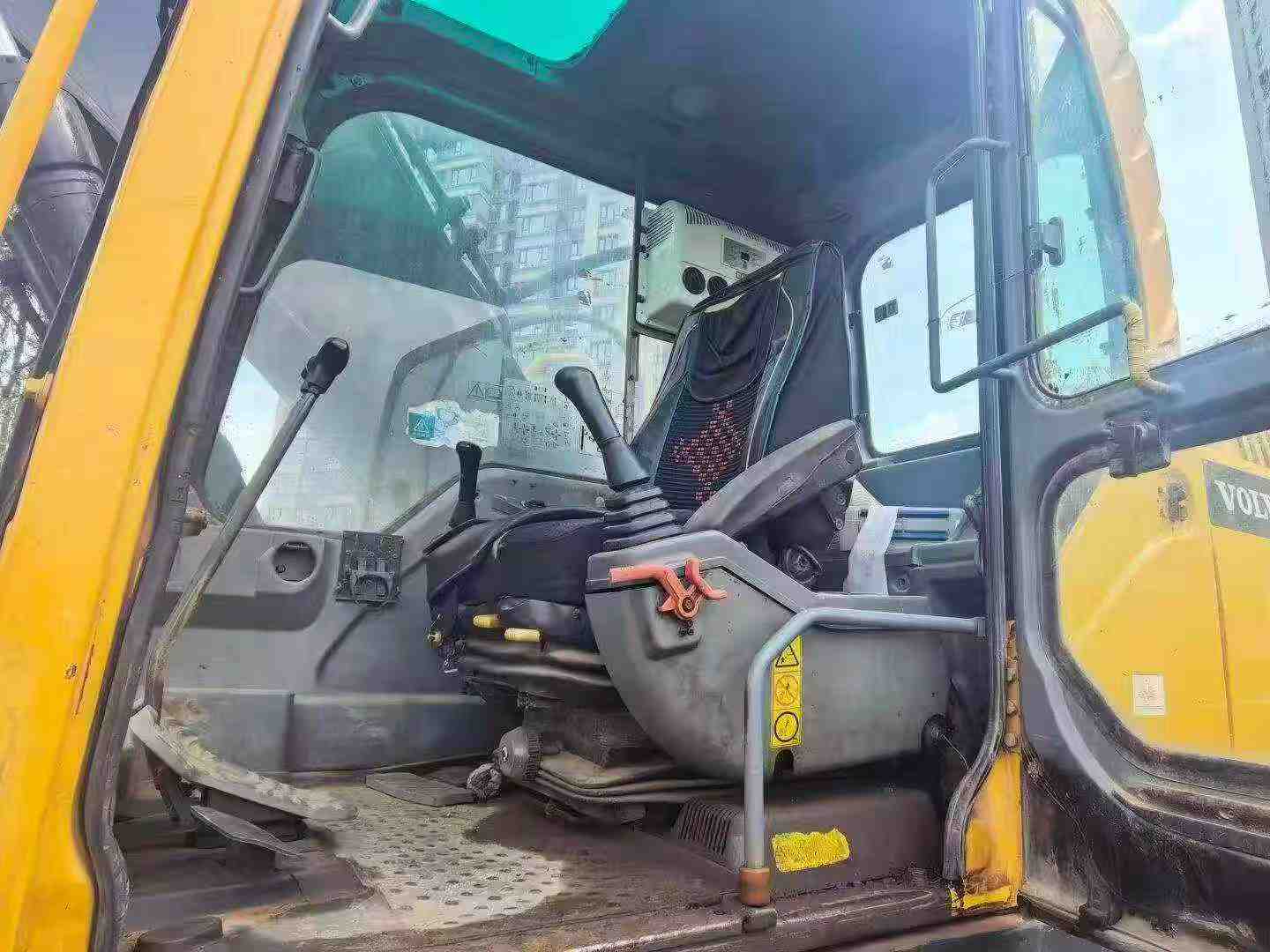 Buy Volvo EC210B Used Excavator / 4