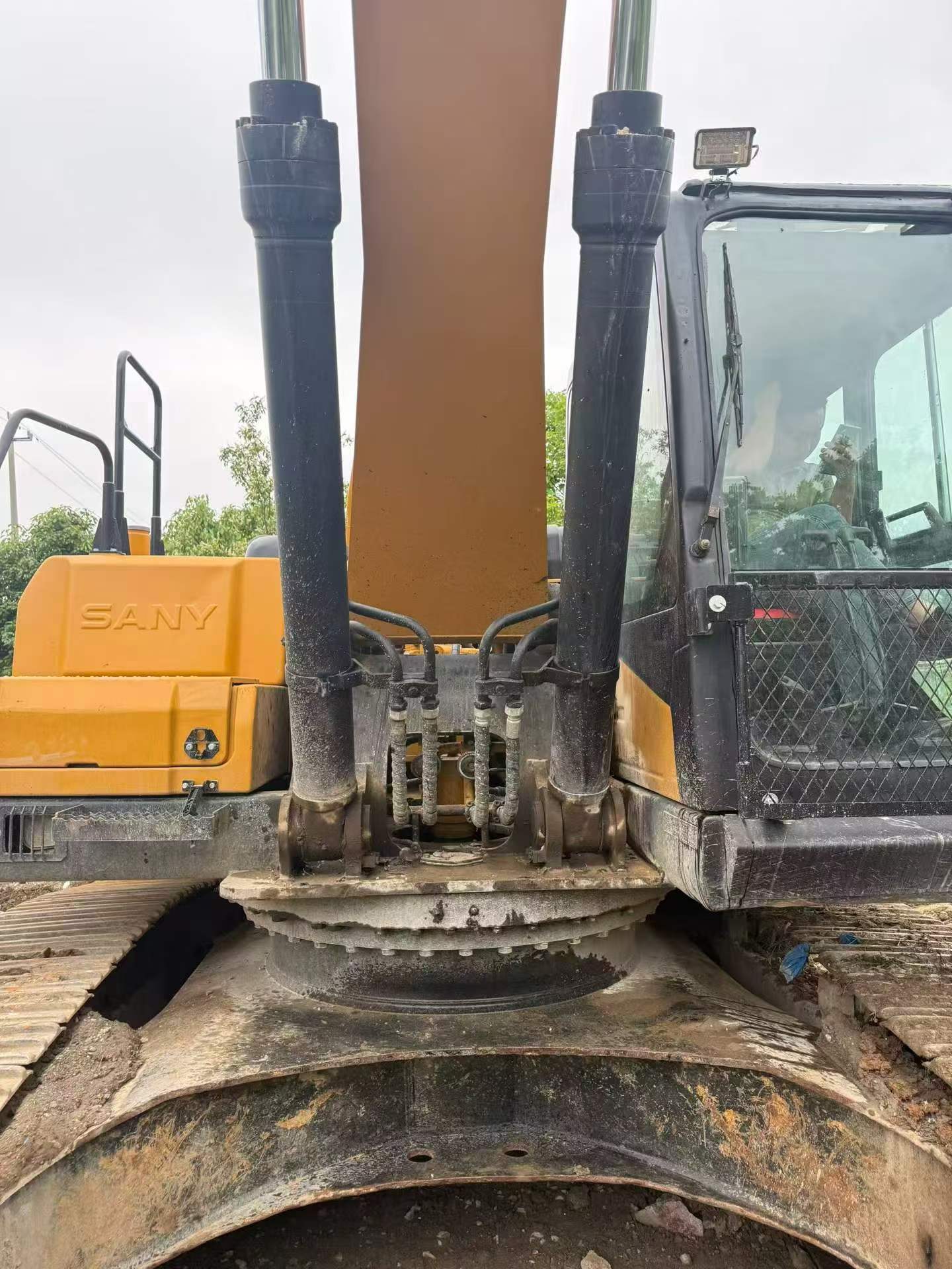 Buy Sany SY245H Used Excavator / 4