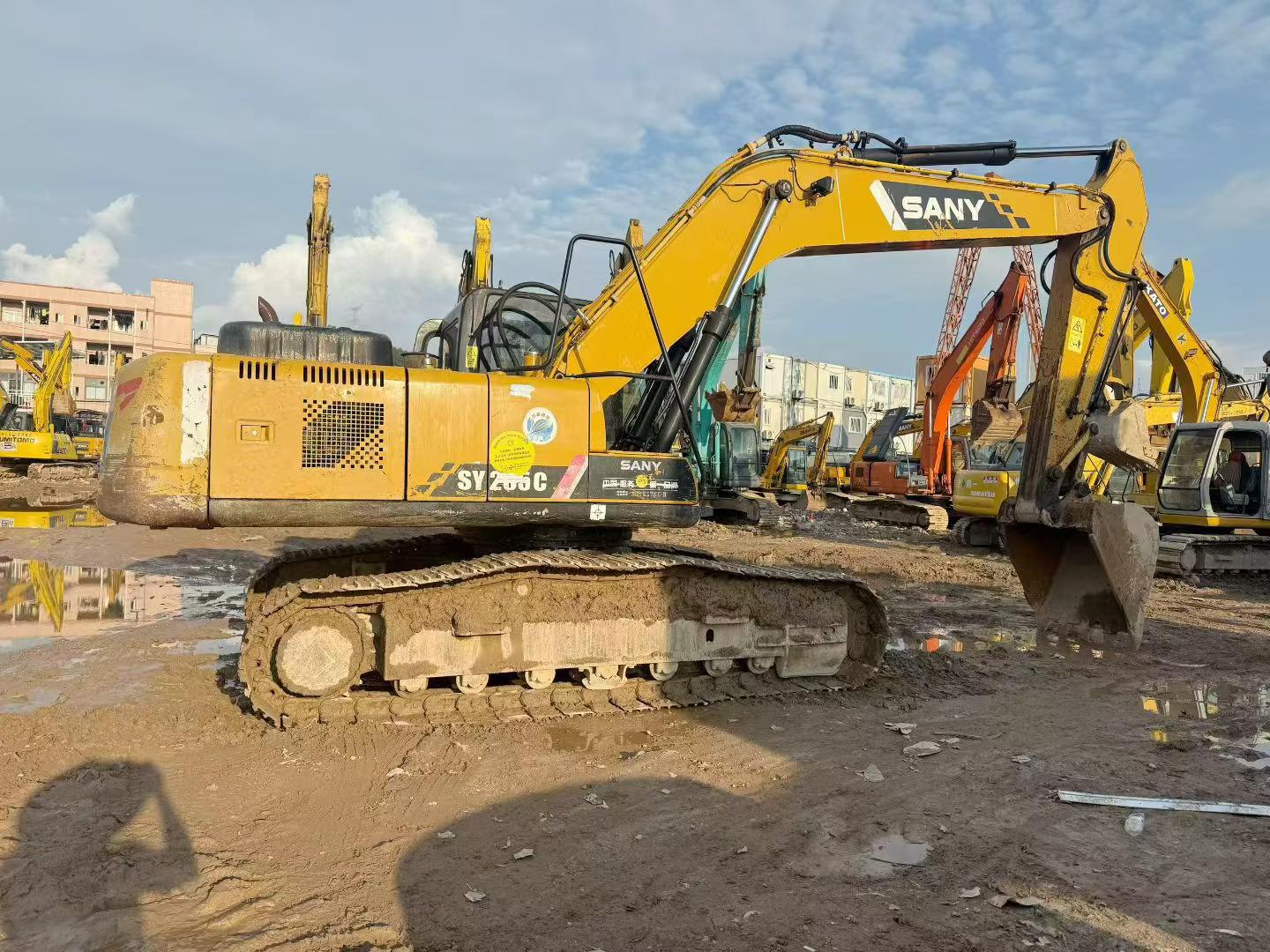 Buy Sany SY205C Used Excavator / 2