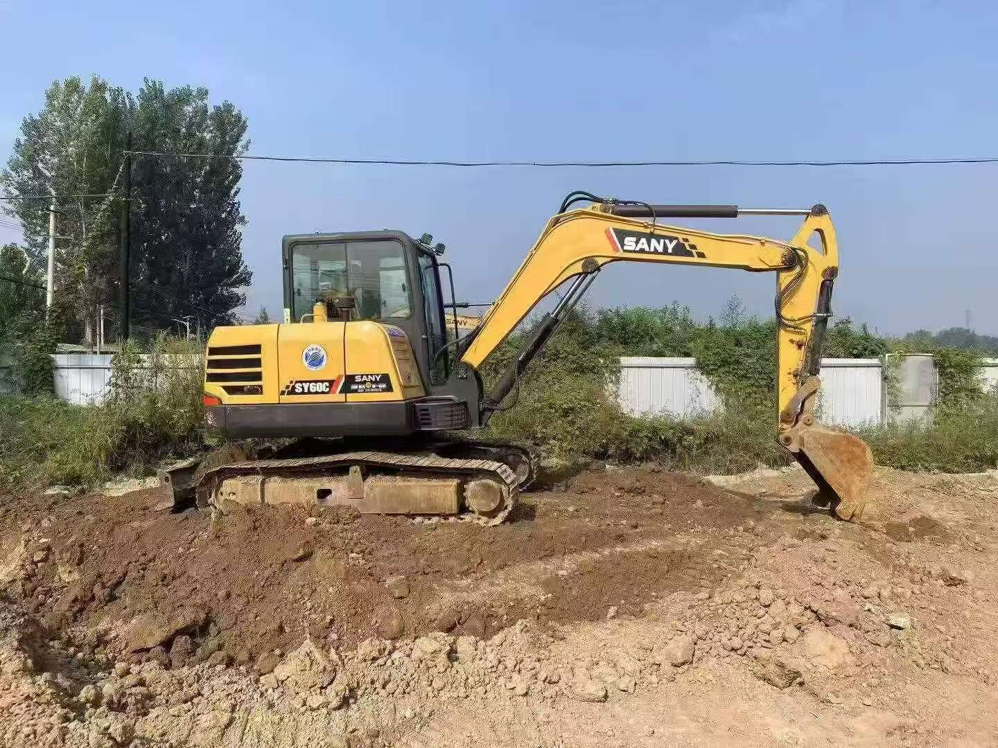 Buy Sany SY60C Used Excavator / 4
