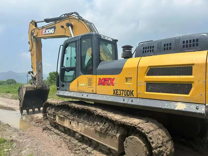 Buy XCMG Used Excavator / 1