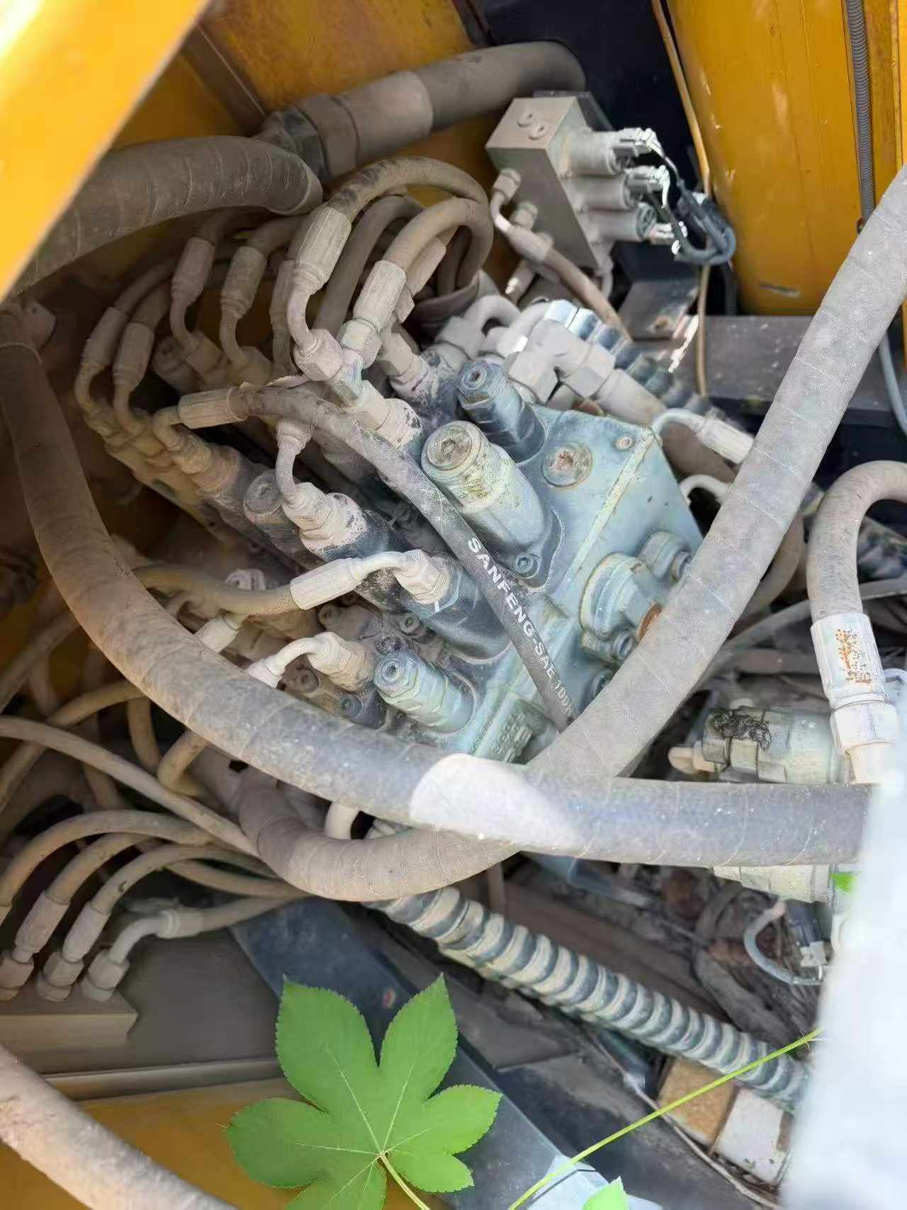 Buy XCMG XE150 Used Excavator / 9