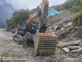 Buy XCMG LW400K Used Excavator / 3 Buy XCMG LW400K Used Excavator / 3