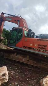 Buy Doosan DH370 Used Excavator / 9 Buy Doosan DH370 Used Excavator / 9
