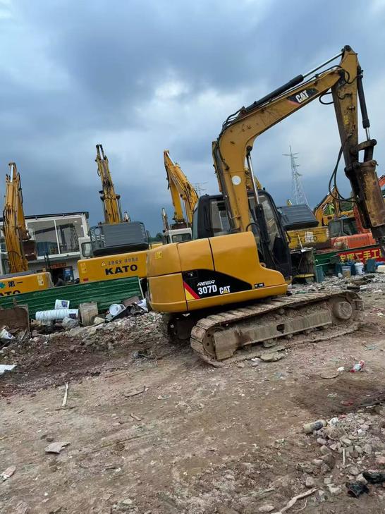 Buy Caterpillar 307B Used Excavator / 1
