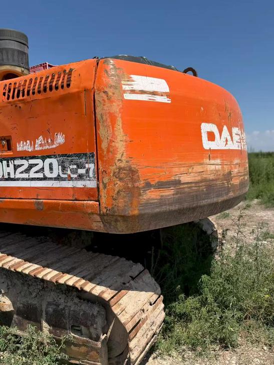 Buy Doosan DH220-7 Used Excavator / 1