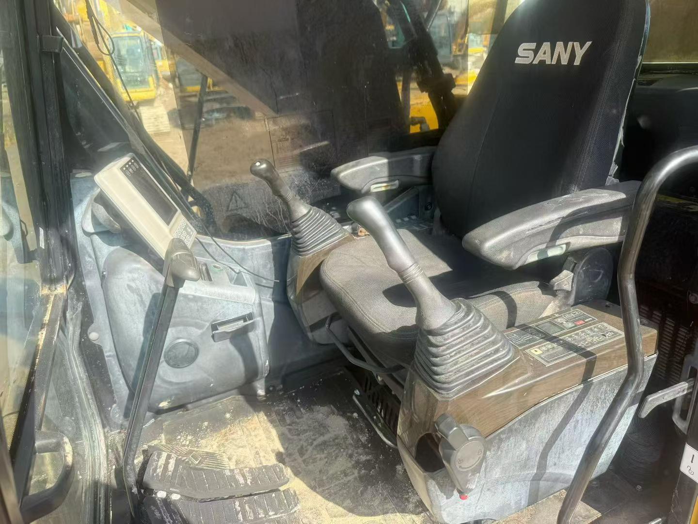 Buy Sany SY205C Used Excavator / 4
