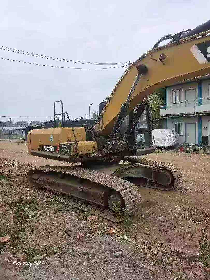 Buy Sany SY245H Used Excavator / 3
