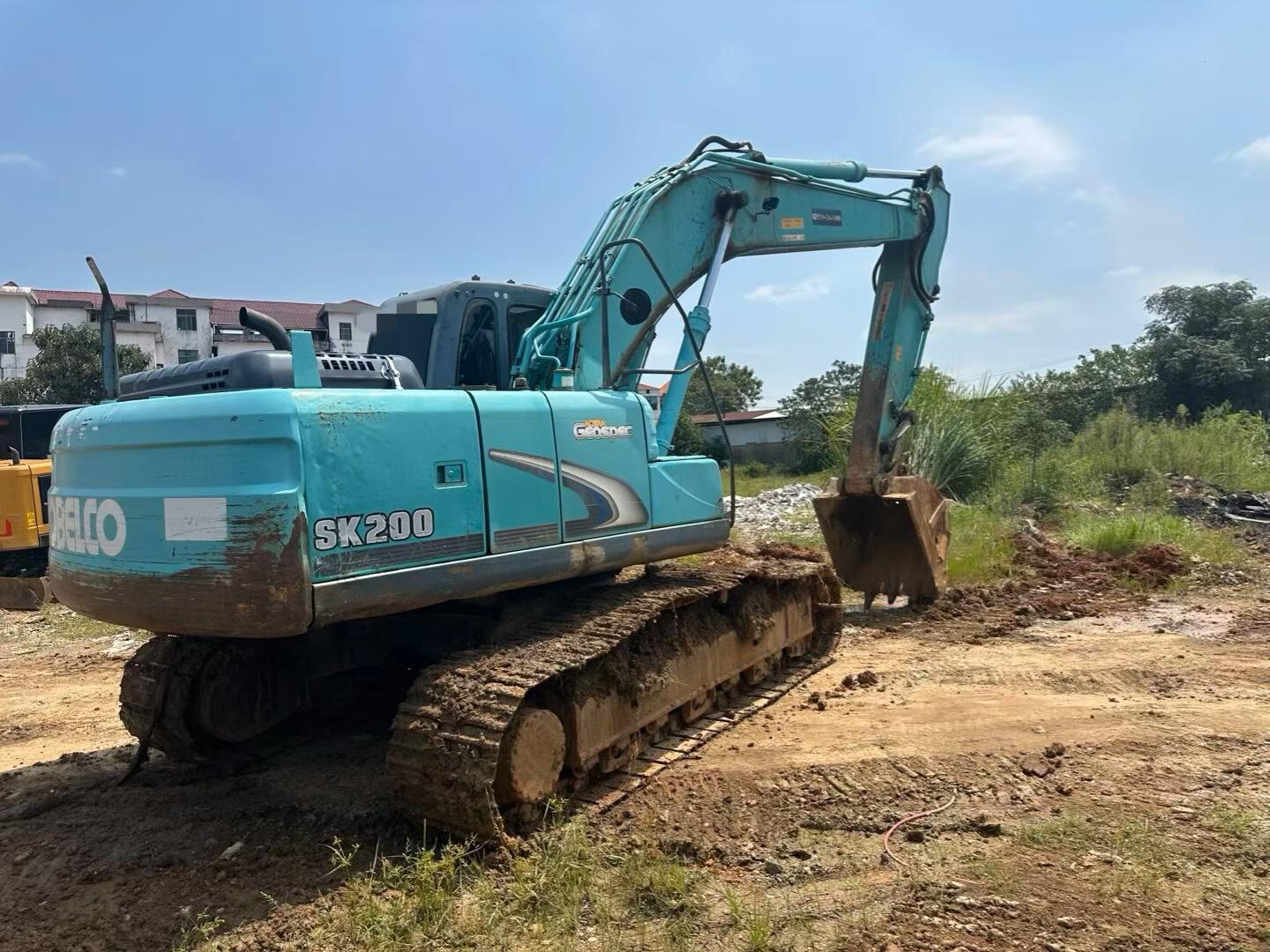 Buy Kobelco SK200 Used Excavator / 2