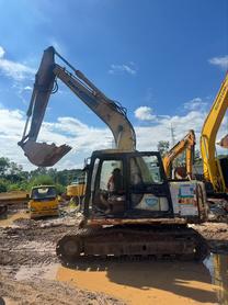Buy Komatsu PC120-6 Used Excavator / 2 Buy Komatsu PC120-6 Used Excavator / 2