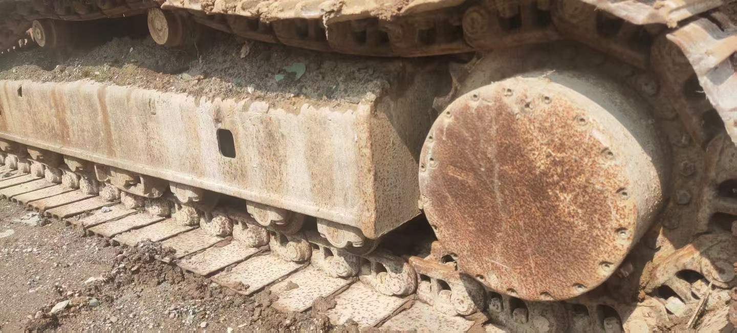 Buy Kobelco SK210 Used Excavator / 3