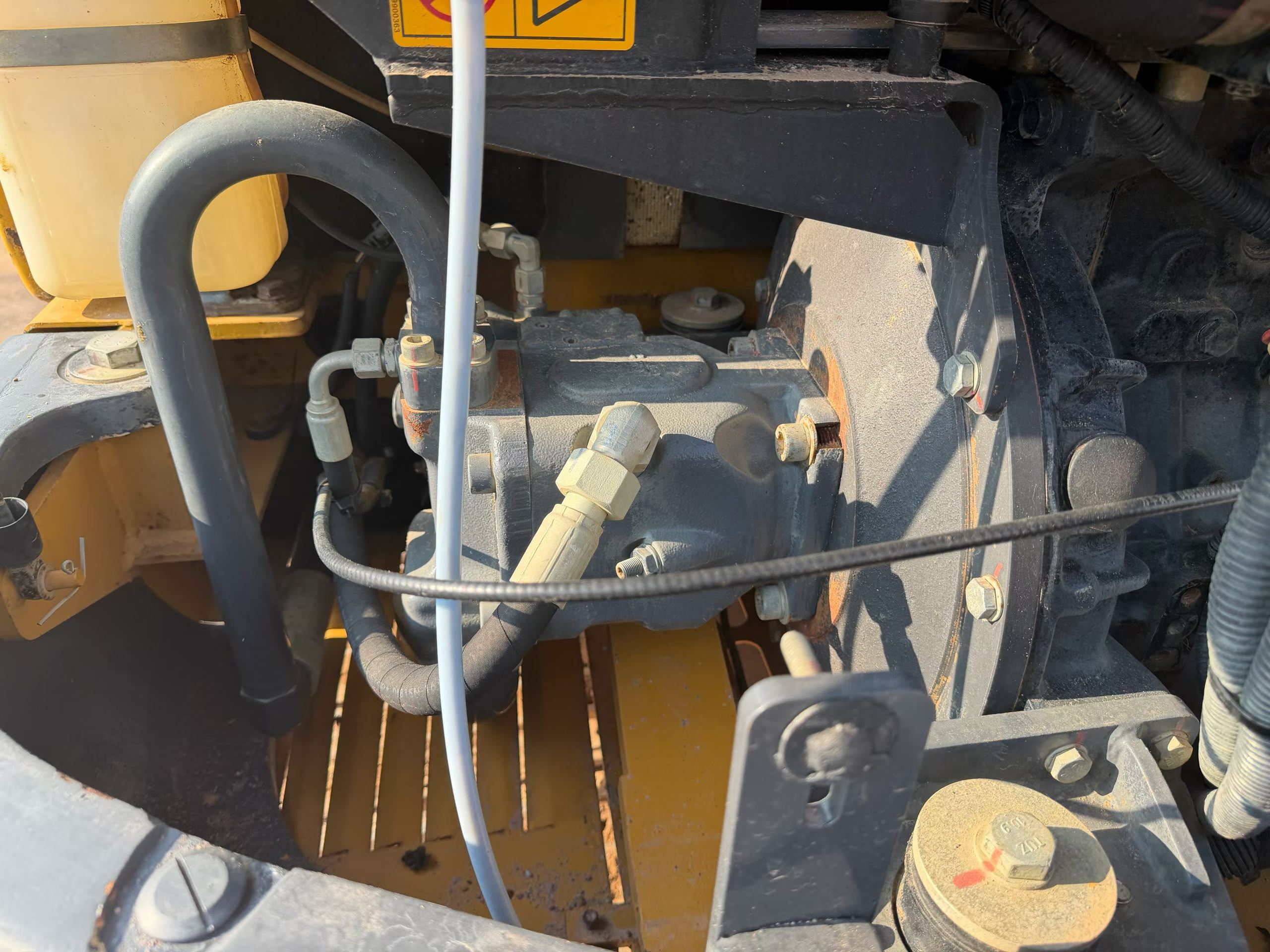 Buy XCMG LW60G Used Excavator / 9
