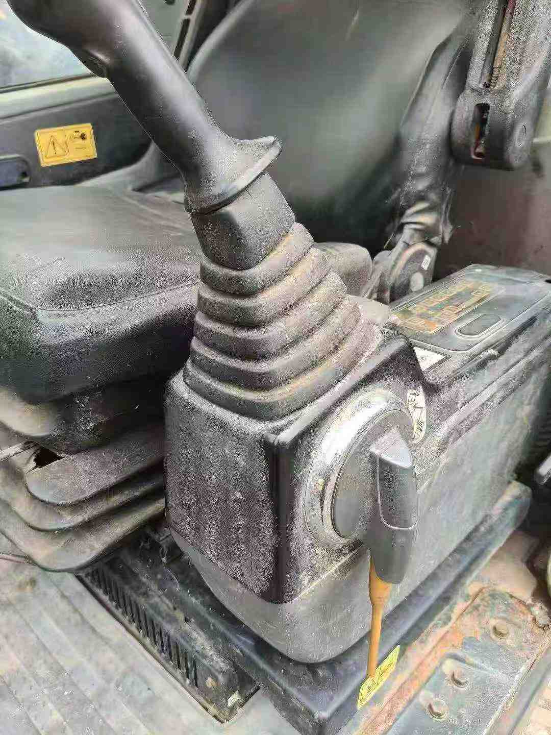 Buy Hyundai R215VS Used Excavator / 4